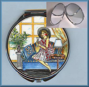 Audrey Compact Mirror in Lady with Drink