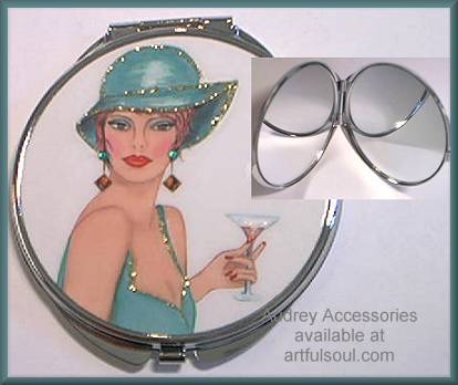 Audrey Compact Mirror in Martini Gal