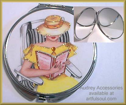 Audrey Compact Mirror in Reading in Yellow