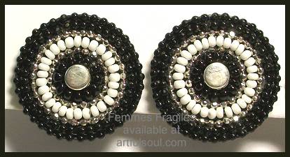 Femmes Fragiles Black&White CLIP Earrings