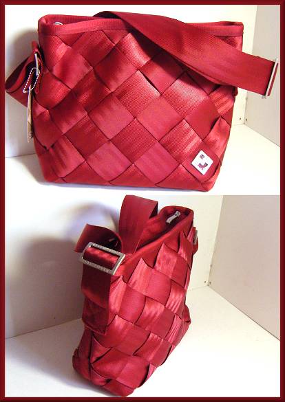 Maggie Bags Small Messenger in Dark Red