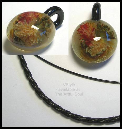 VStyle Glass Pendant, Feathery Flowers