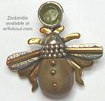 Zealandia Tiny Bee & Peridot Pendant