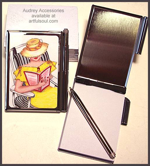 Audrey Memo Pad in Reading in Yellow