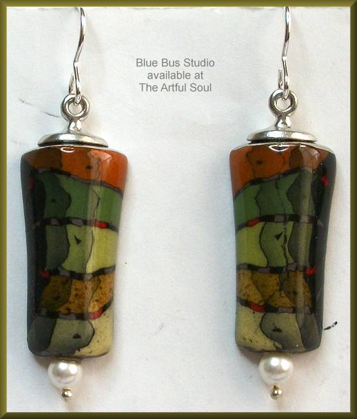 Blue Bus Juneau Pearl Delta Earrings
