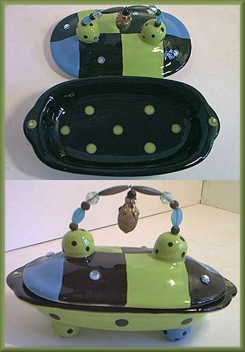 Csara Lidded/Footed Oval Box