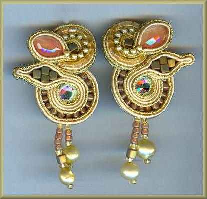 Csengeri Jennifer PIERCED Earrings