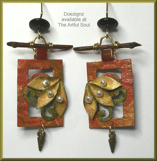 Doezignz Autumn Framed Leaves Earrings