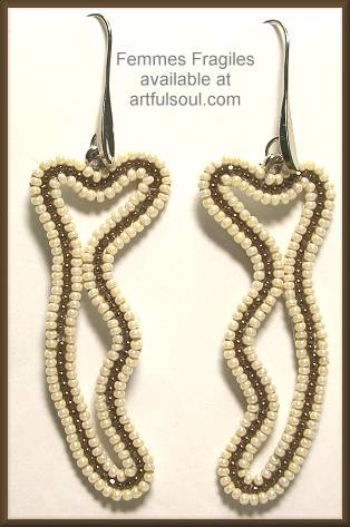 Femmes Fragiles Organic Cream Earrings