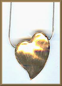 Ithil 14kt Yellow Heart Pendant