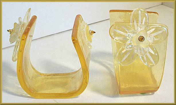 Lalo Amber Flower Napkin Holder