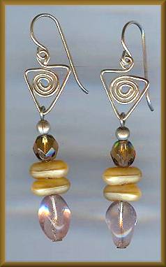 Lorelei Peach/Beige Earrings