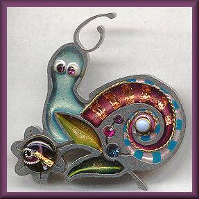 Seeka Snail Pin