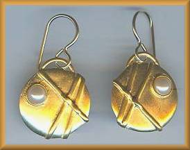 Sierra Frosted Vermeil Pearl Earrings