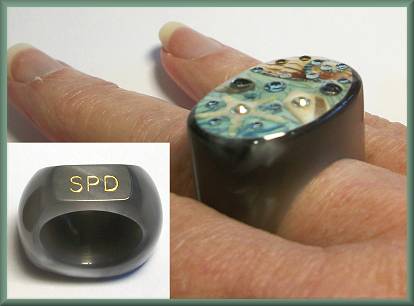 Stella Page Medium Ring Text
