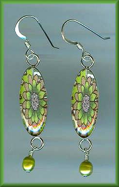 Spirit Lala Green Brown Flower Oval Earrings