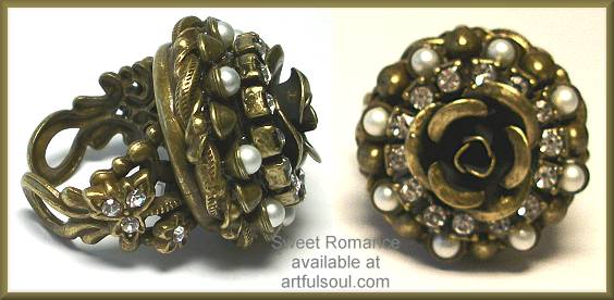 Sweet Romance Ollipop Crystal Encircled Tearose Ring